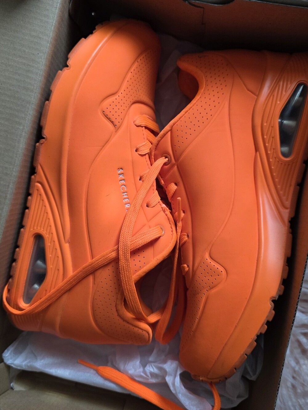 Skechers Uno
